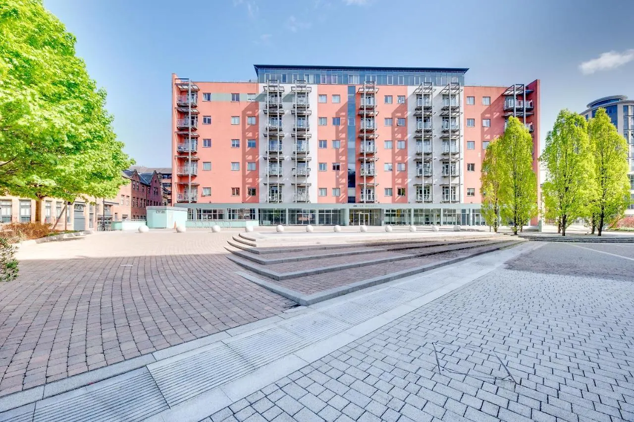 Crown Apartments 1B By Week2Week Newcastle Upon Tyne